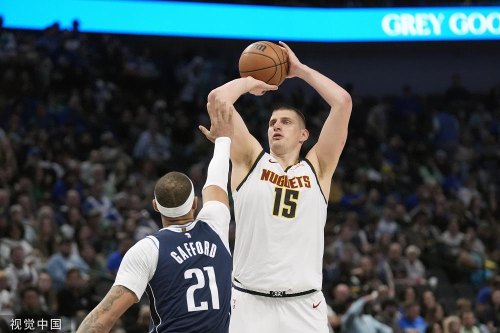 吸引防守压 吸引防守压